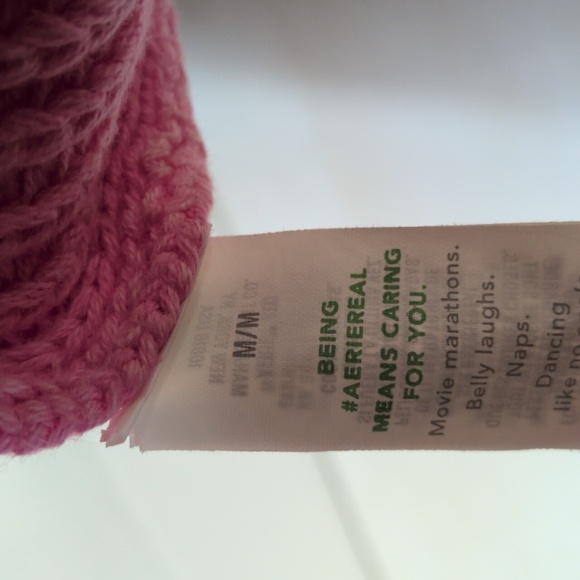 Aerie Pink Cable Knit V-Neck Slouchy Women's Sweater Size Medium - Picture 3 of 5